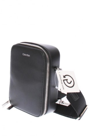 Kabelka  Calvin Klein, Farba Čierna, Cena  73,95 €