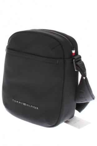 Чанта Tommy Hilfiger, Цвят Черен, Цена 144,99 лв.