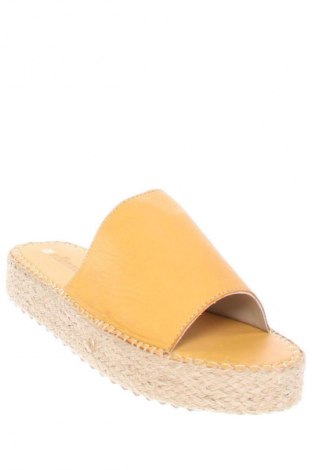 Чехли RunnerBoss, Размер 39, Цвят Оранжев, Цена 50,99 лв.