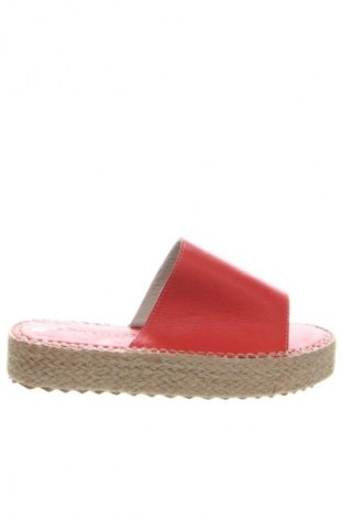 Γυναικείες παντόφλες RunnerBoss, Μέγεθος 37, Χρώμα Κόκκινο, Τιμή 37,99 €