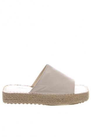 Pantolette RunnerBoss, Größe 38, Farbe Ecru, Preis 30,99 €