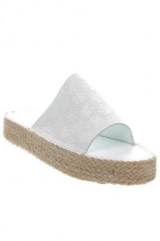 Чехли RunnerBoss, Размер 39, Цвят Бял, Цена 50,99 лв.