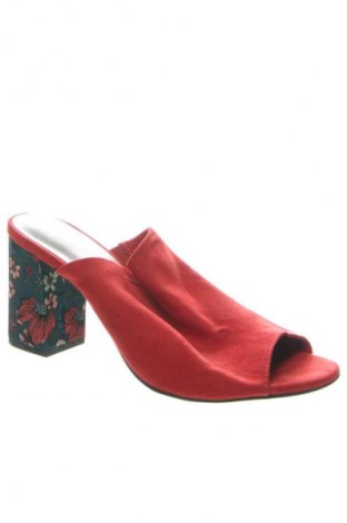 Чехли Tamaris, Размер 39, Цвят Червен, Цена 61,99 лв.