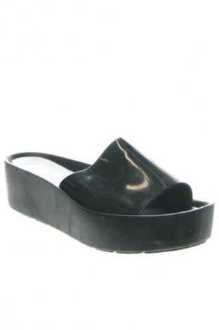 Чехли Tendenz, Размер 39, Цвят Черен, Цена 40,99 лв.