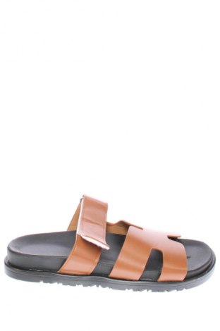 Чехли Unbranded, Размер 37, Цвят Кафяв, Цена 39,10 лв.