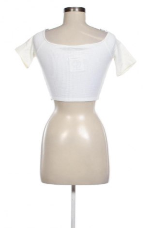 Dámská halenka Bershka, Velikost S, Barva Bílá, Cena  249,00 Kč