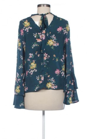 Damen Shirt Bershka, Größe M, Farbe Mehrfarbig, Preis 9,72 €