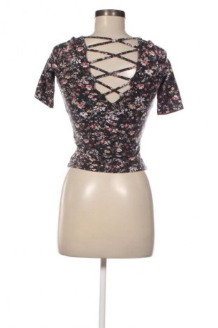 Női blúz Bershka, Méret XS, Szín Sokszínű, Ár 3 029 Ft