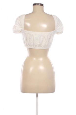 Damen Shirt Bershka, Größe S, Farbe Weiß, Preis 9,72 €