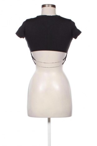 Γυναικεία μπλούζα Bershka, Μέγεθος S, Χρώμα Μαύρο, Τιμή 9,72 €
