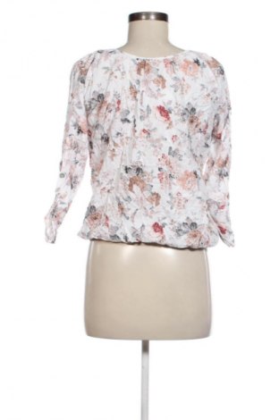 Дамска блуза Colloseum, Размер M, Цвят Многоцветен, Цена 4,99 лв.