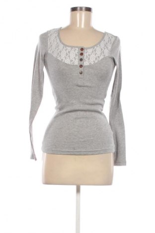 Γυναικεία μπλούζα Essentials, Μέγεθος XS, Χρώμα Πολύχρωμο, Τιμή 9,79 €