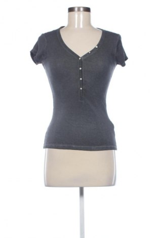 Bluzka damska Guess, Rozmiar S, Kolor Szary, Cena 68,80 zł