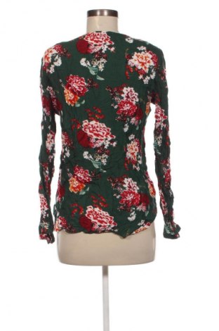 Дамска блуза Jean Pascale, Размер M, Цвят Многоцветен, Цена 4,99 лв.
