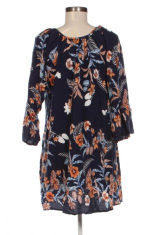 Дамска блуза M&V, Размер M, Цвят Многоцветен, Цена 19,00 лв.