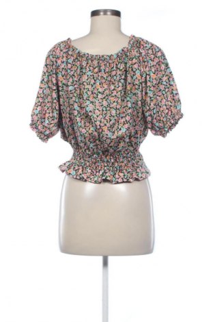 Bluză de femei New Style, Mărime S, Culoare Multicolor, Preț 50,00 Lei