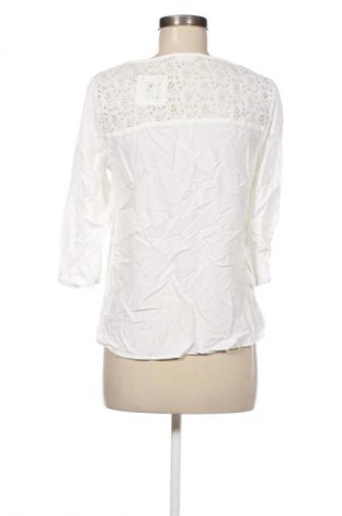 Női blúz ONLY, Méret M, Szín Fehér, Ár 3 069 Ft