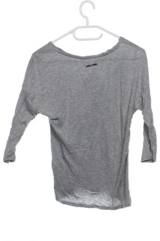Дамска блуза ONLY, Размер XS, Цвят Сив, Цена 7,99 лв.