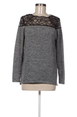 Dámská halenka ONLY, Velikost S, Barva Šedá, Cena  149,00 Kč