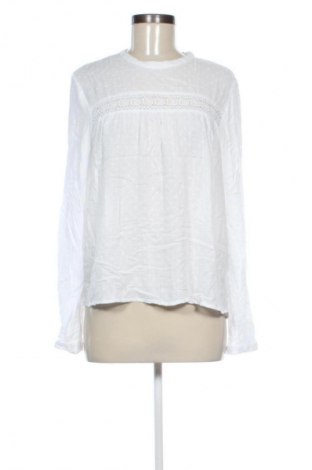 Γυναικεία μπλούζα ONLY, Μέγεθος M, Χρώμα Λευκό, Τιμή 3,99 €
