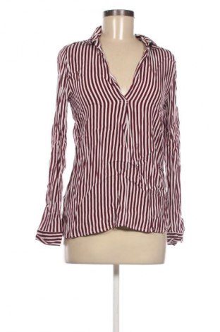 Damen Shirt Pull&Bear, Größe S, Farbe Mehrfarbig, Preis 6,99 €