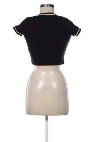 Γυναικεία μπλούζα Pull&Bear, Μέγεθος M, Χρώμα Μαύρο, Τιμή 9,72 €