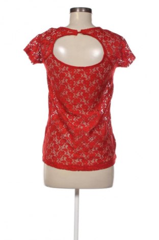 Bluzka damska Pull&Bear, Rozmiar M, Kolor Czerwony, Cena 44,94 zł