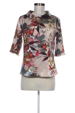 Dámská halenka Rinascimento, Velikost S, Barva Vícebarevné, Cena  409,00 Kč