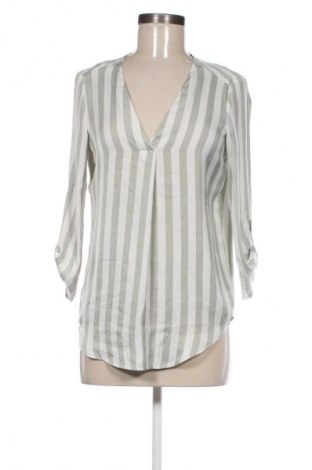 Damen Shirt Stradivarius, Größe S, Farbe Mehrfarbig, Preis € 9,72
