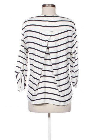 Дамска блуза Stradivarius, Размер L, Цвят Многоцветен, Цена 19,00 лв.