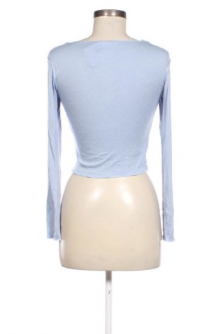 Дамска блуза Stradivarius, Размер M, Цвят Син, Цена 19,55 лв.