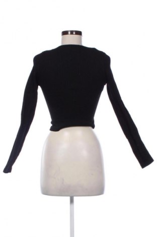 Дамска блуза Stradivarius, Размер S, Цвят Черен, Цена 16,94 лв.