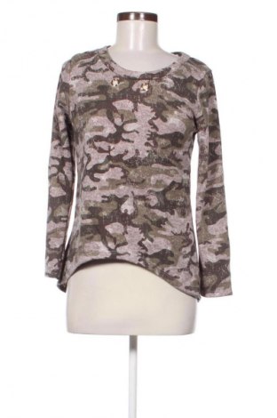 Дамска блуза Unbranded, Размер S, Цвят Многоцветен, Цена 13,99 лв.