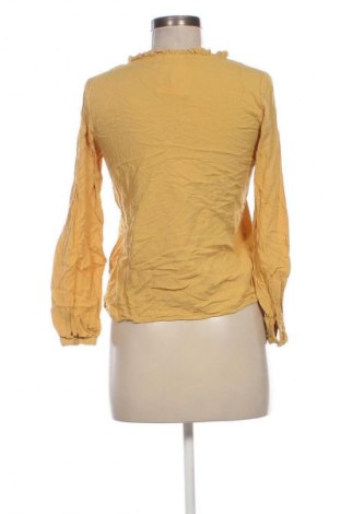 Дамска блуза VILA, Размер S, Цвят Жълт, Цена 4,99 лв.