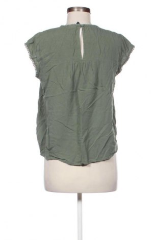 Dámská halenka Vero Moda, Velikost M, Barva Zelená, Cena  253,00 Kč