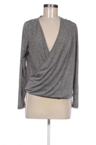 Damen Shirt Vero Moda, Größe XS, Farbe Grau, Preis 10,00 €