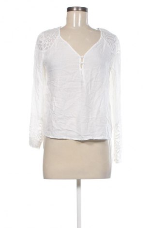 Damen Shirt Y.A.S, Größe S, Farbe Weiß, Preis 14,99 €