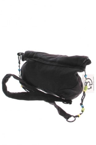 Damska torebka Adidas Respect Me, Kolor Czarny, Cena 110,34 zł