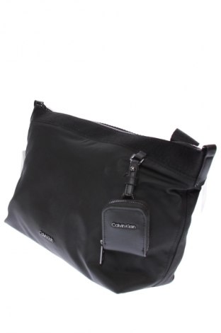 Дамска чанта Calvin Klein, Цвят Черен, Цена 169,99 лв.