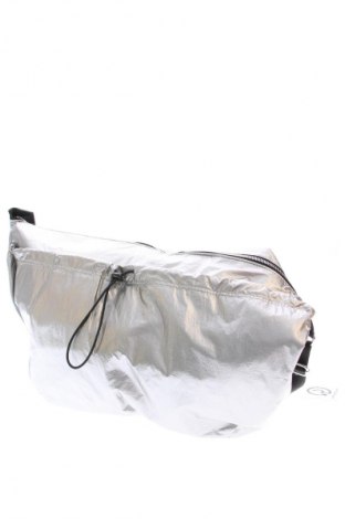 Damska torebka H&M Sport, Kolor Srebrzysty, Cena 44,94 zł