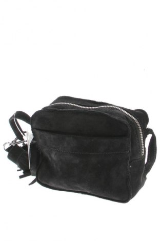 Damska torebka Pieces, Kolor Czarny, Cena 157,31 zł