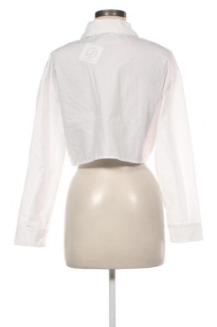 Дамска риза SHEIN, Размер M, Цвят Бял, Цена 14,99 лв.