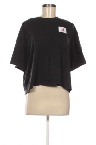 Дамска тениска Air Jordan Nike, Размер M, Цвят Черен, Цена 34,00 лв.