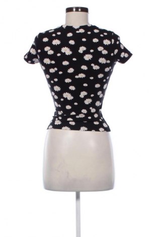 Damen T-Shirt Bershka, Größe XS, Farbe Mehrfarbig, Preis 8,69 €