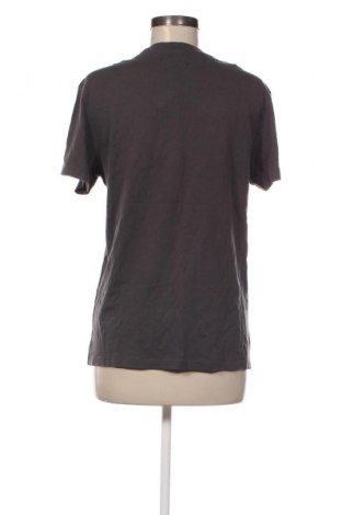 Damen T-Shirt Bershka, Größe XS, Farbe Grau, Preis € 9,99