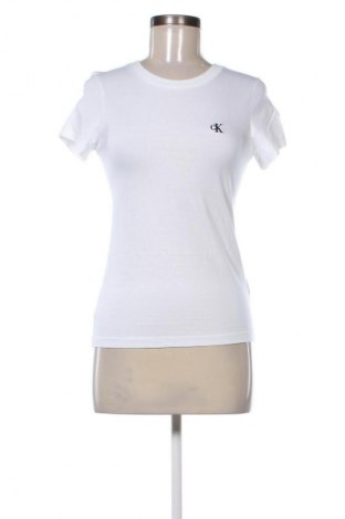 Дамска тениска Calvin Klein Jeans, Размер XS, Цвят Бял, Цена 68,99 лв.