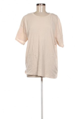 Γυναικείο t-shirt Fb Sister, Μέγεθος 3XL, Χρώμα  Μπέζ, Τιμή 8,70 €