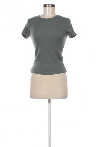 Дамска тениска ONLY, Размер S, Цвят Зелен, Цена 31,99 лв.