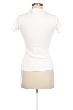 Damski T-shirt Sinsay, Rozmiar M, Kolor Biały, Cena 43,68 zł