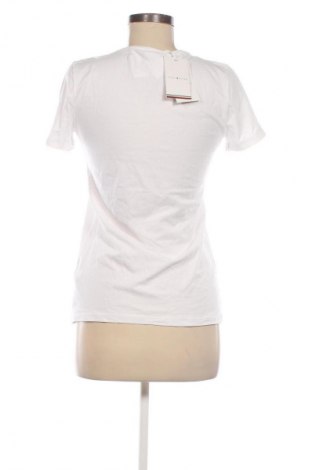 Дамска тениска Tommy Jeans, Размер M, Цвят Бял, Цена 62,99 лв.